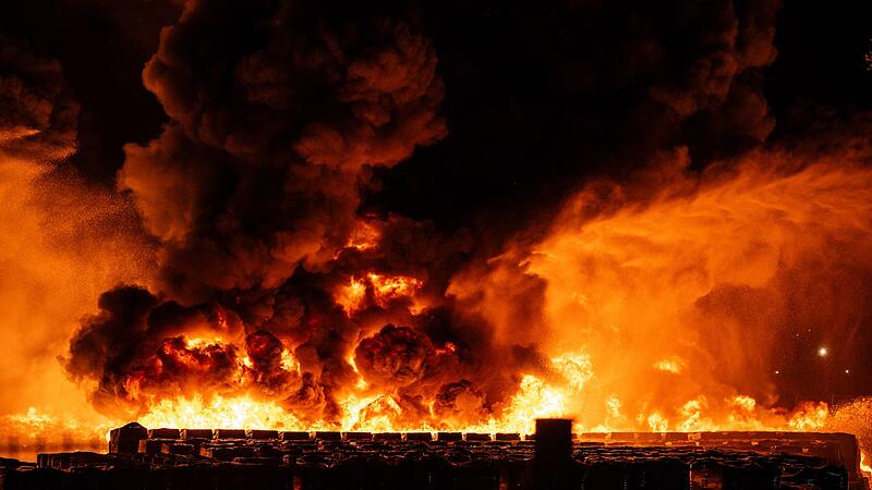 Gro&szlig;brand in Gewerbegebiet Ahlen