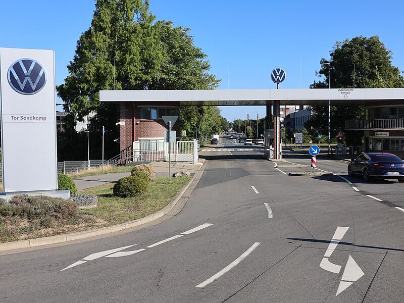 VW-Betriebsversammlungen zu Plänen für weitere Sparmaßnahmen VW-Betriebsversammlungen zu Plänen für weitere Sparmaßnahmen