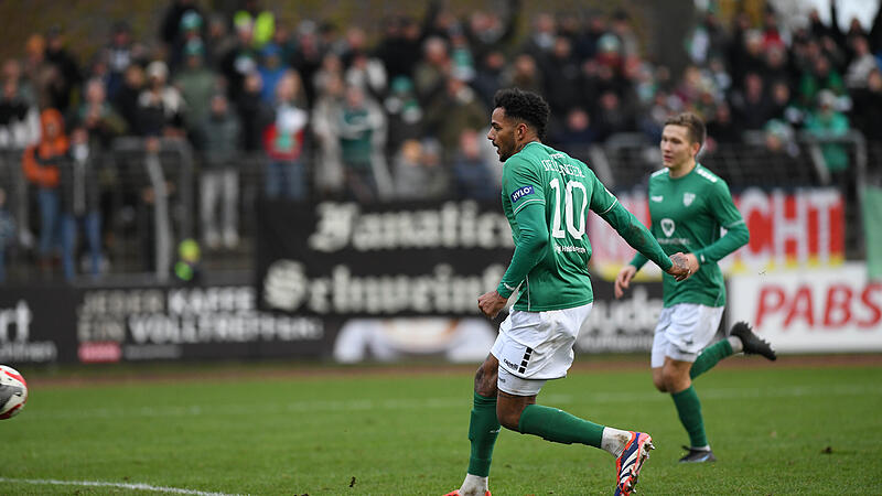 -1.FC Schweinfurt vs. FC Eintracht Bamberg, Willy Sachs StadionFC Schweinfurt 05 gegen FC Eintracht Bamberg