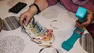 Polizei und Behörden würden am Telefon nicht nach Wertgegenständen fragen.