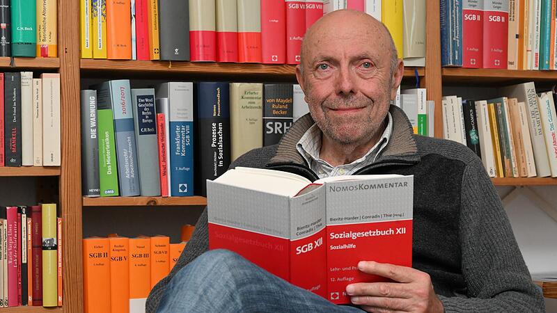 Ulrich Birk, ehemaliger Professor f&uuml;r Recht der Sozialen Sicherung und Migrationsrecht an der Uni Bamberg