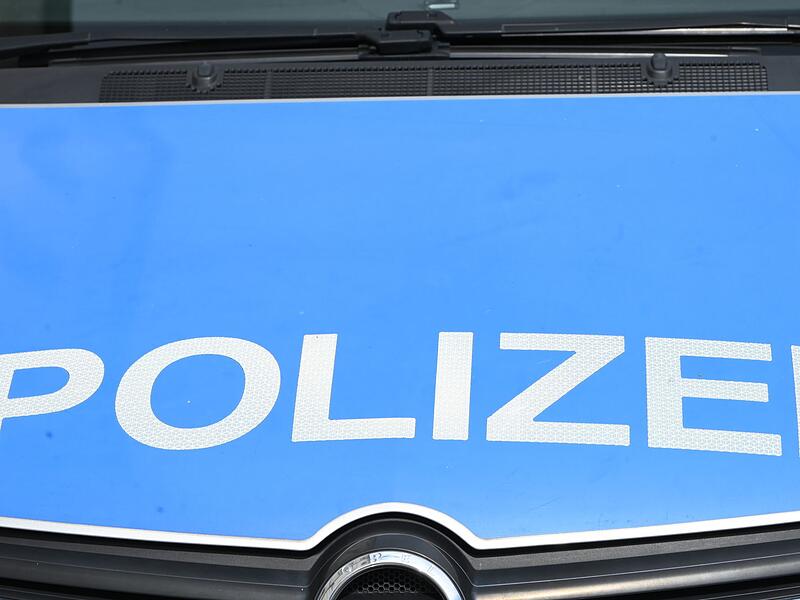 Polizei - Symbolbild Polizei - Symbolbild
