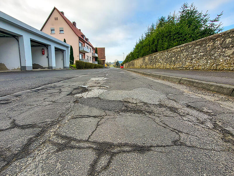 Schwimmbadweg M&uuml;nnerstadt wird ausgebaut