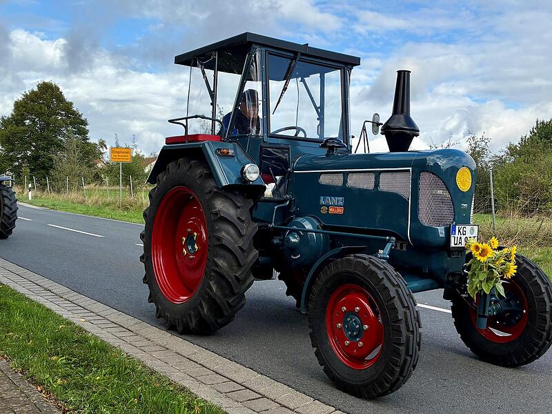 Die Bulldogfreunde Vorrhön sind am Freitag von Eltingshausen aus zu ihrer jährlichen Traktor-Wallfahrt nach Vierzehnheiligen aufgebrochen.