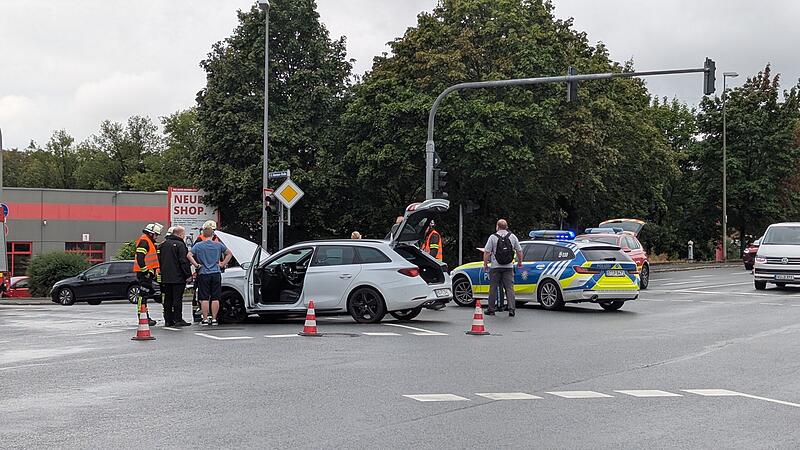 Unfall auf der Kreuzung Unfall auf der Kreuzung