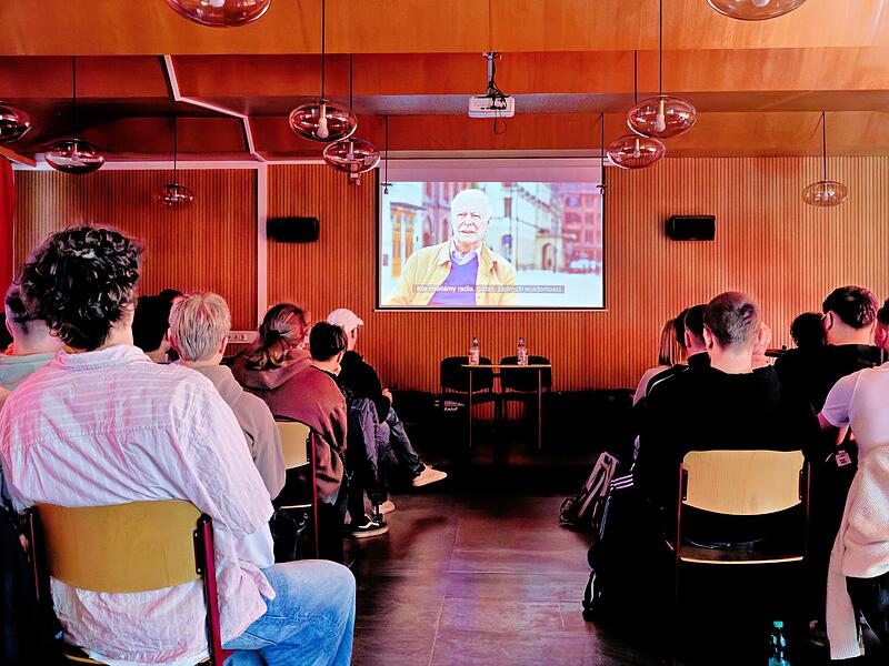 Festung Breslau&nbsp;&ndash; Dokufilm in Graf-Stauffenberg-Realschule