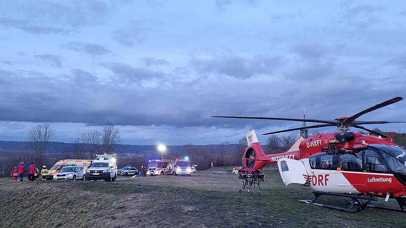 Das Walberla-Plateau musste für die Landung des Rettungshubschraubers geräumt werden.Forchheim & Fränkische Schweiz