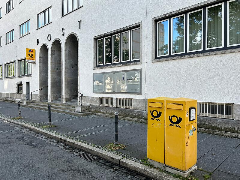 Briefkästen vor der Post in Coburg Briefkästen vor der Post in Coburg