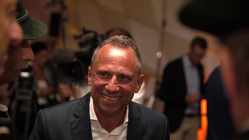 Gut lachen f&uuml;r Thorsten Glauber: Ob er seine Wiederernennung als Minister schon am Wahlabend geahnt hatte?Forchheim & Fr&auml;nkische Schweiz