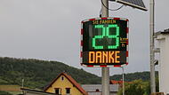 Geschwindigkeitsmesstafel am Haigerweg