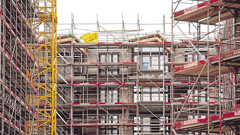 Der Wohnungsbau in Deutschland stockt. Im Kanzleramt steht jetzt ein Krisengipfel an.