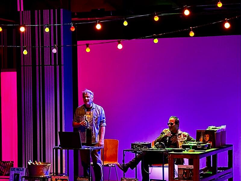 Landestheater Coburg: Musikladen von und mit Matthias Straub in der erneut ausverkauften Reithalle.