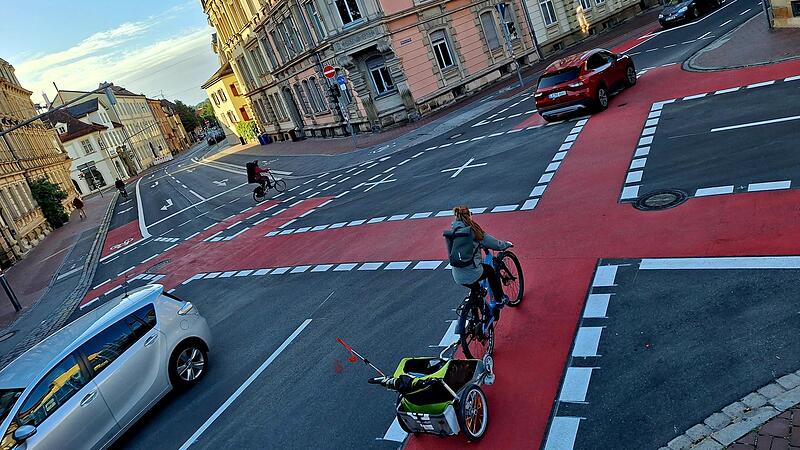 Die neue Verkehrsf&uuml;hrung am Markusplatz in Bamberg sorgt im Internet derzeit f&uuml;r Diskussionen.