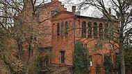 Architektonisches Schmuckstück: Die ehemaligen Brauereigebäude sollen Mittelpunkt des neuen Maisel-Areals mit bis zu 200 Wohnungen werden. Architektonisches Schmuckstück: Die ehemaligen Brauereigebäude sollen Mittelpunkt des neuen Maisel-Areals mit bis zu 200 Wohnungen werden.