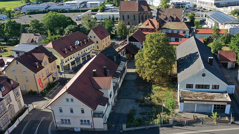 Das war einmal: Das st&auml;dtische Quartier um das Gasthaus Gall (vorne links) ist abgerissen und bekommt ein neues Gesicht mit dem Neubau der Landesbaudirektion.
