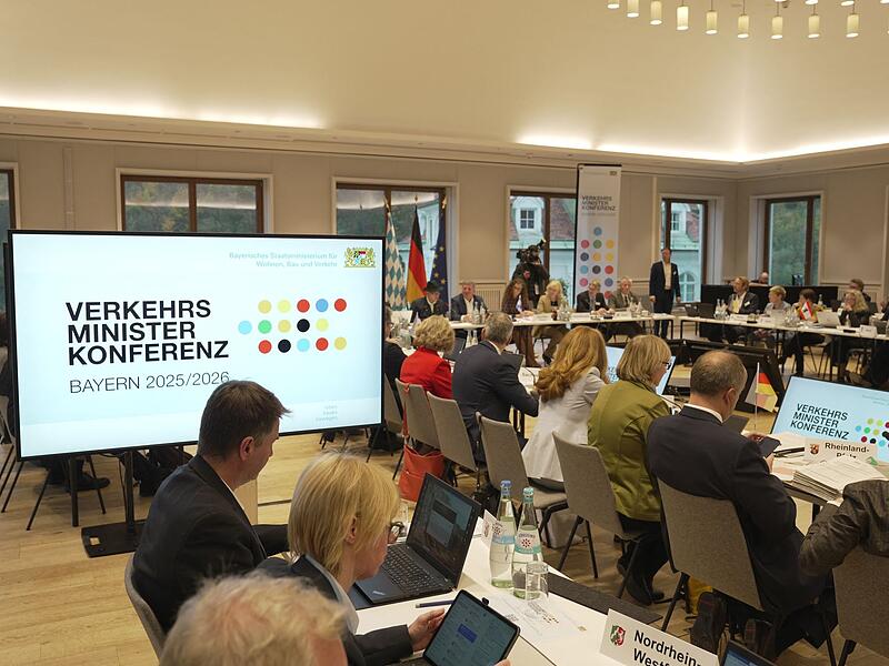 Auftakt der zweitägigen Verkehrsministerkonferenz Auftakt der zweitägigen Verkehrsministerkonferenz