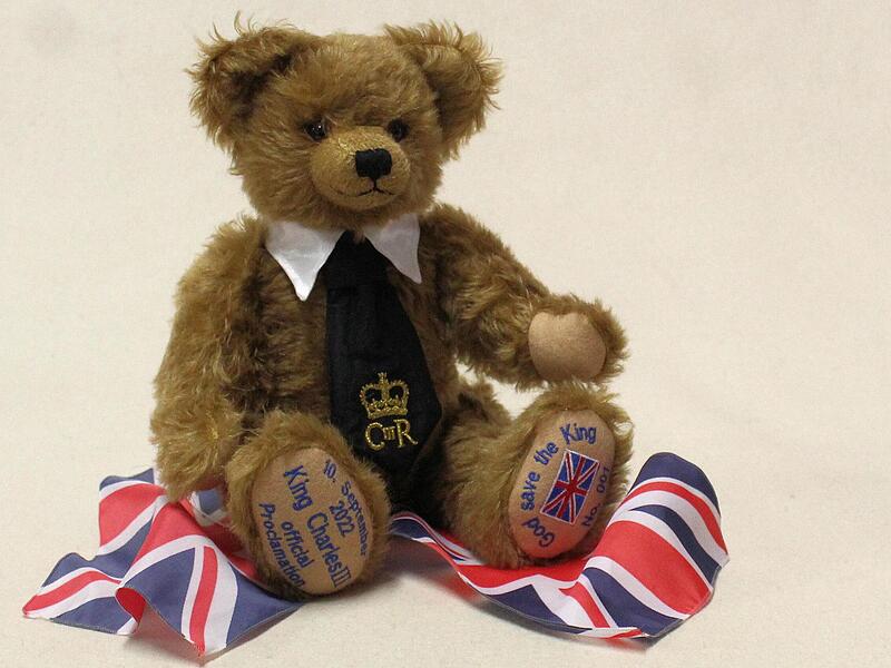 Der &bdquo;King Charles III. Proclamation Bear&ldquo;