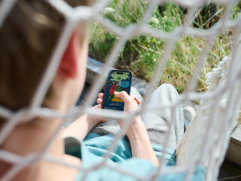 Illustration - Jugendliche und Social media