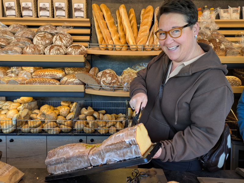 Vor allem f&uuml;r die Kuchen ist die B&auml;ckerei Polster in der Region bekannt. In der modernisierten B&auml;ckerei soll das Hauptaugenmerk auch auf dem traditionellen Handwerk liegen.