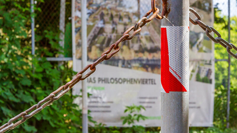 Philsophenviertel ForchheimForchheim & Fränkische Schweiz Kommt es, kommt es nicht: Die Hängepartie um das Wohnbauprojekt Philosophenviertel geht in die nächste Runde. Neu: Eine Anzeige wegen Bauschutt.
