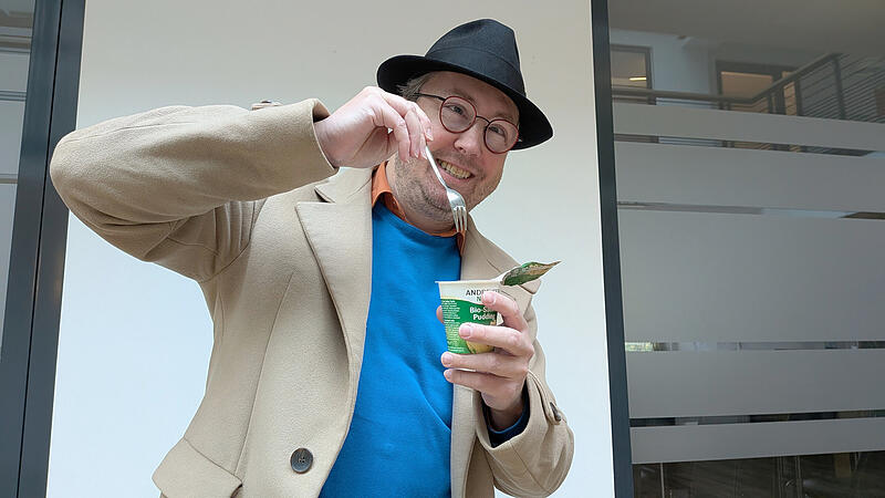 Martin Regner und sein Pudding mit der Gabel