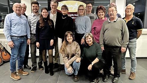 Axel Meininghaus (Geschäftsführer), Johanna Meininghaus (Cheftrainerin), Harald Eisner (Cheftrainer), Mitglieder der CSU Burk und Martina Hebendanz. Axel Meininghaus (Geschäftsführer), Johanna Meininghaus (Cheftrainerin), Harald Eisner (Cheftrainer), Mitglieder der CSU Burk und Martina Hebendanz.