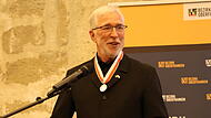 Michael Genniges erhält oberfränkische Bezirksmedaille in Silber Michael Genniges erhält oberfränkische Bezirksmedaille in Silber