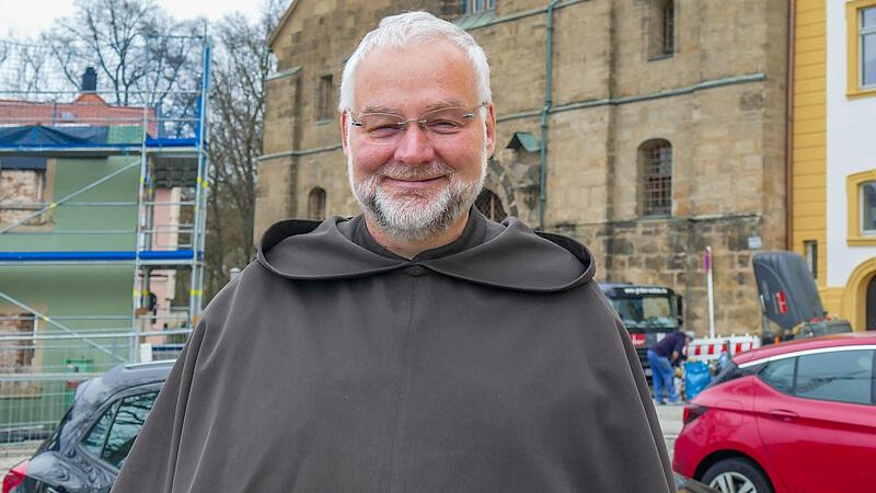 Prior Klemens-August Droste sieht die Karmeliten in Bamberg fest verwurzelt und im Bewusstsein der gl&auml;ubigen Menschen.