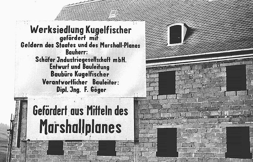 Wiederaufbau, buchstäblich Stein auf Stein: Die Kugelfischersiedlung für die Beschäftigten des Werkes in Eltmann wurde zum Teil durch Mittel aus dem amerikanischen Marshallplan finanziert.