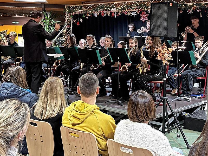 Die Junior-Bigband des Franz-Miltenberger-Gymnasiums.