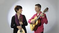 Iris Hammer und Heiko Holzknecht starten den „Münchauracher Klosterfrühling“ mit ihrem Programm „Sonne, Regen, Wolken und Wind“.