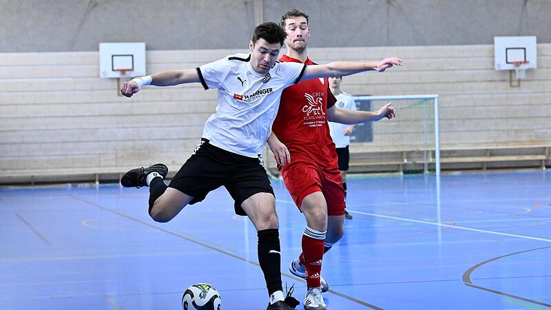 Der FC Herzogenaurach (weiß) ließ den Gegnern bei der Stadtmeisterschaft keine Chance.