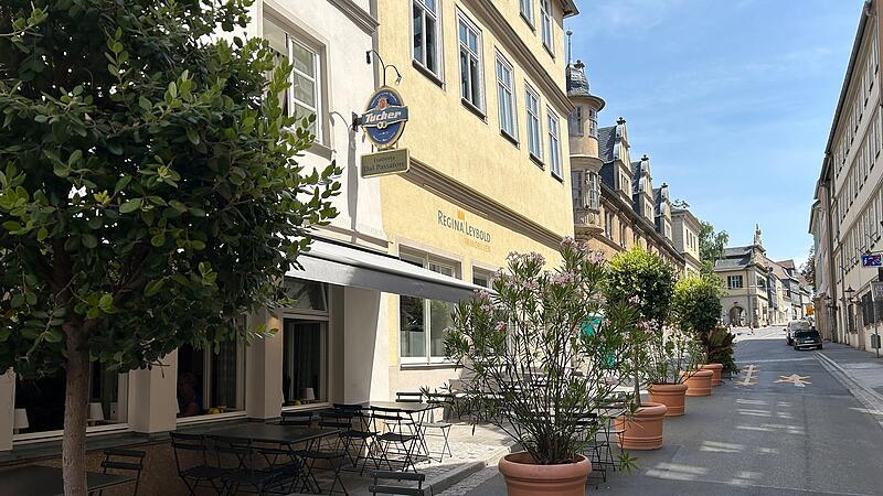 Seit Sommer 2024 ist die Steingasse in Coburg zwischen der R&uuml;ckertstra&szlig;e und der Kirchgasse ein verkehrsberuhigter Bereich.