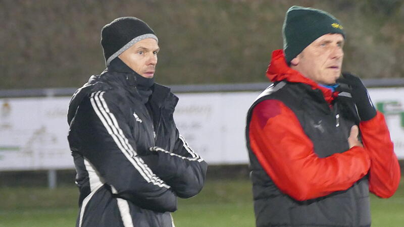 Neuer Co-Trainer von "Chef" Michael Hutzler (rechts): Carsten Nüsslein Neuer Co-Trainer von "Chef" Michael Hutzler (rechts): Carsten Nüsslein