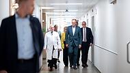 Bundeskanzler Merz im Alfried Krupp Krankenhaus in Essen
