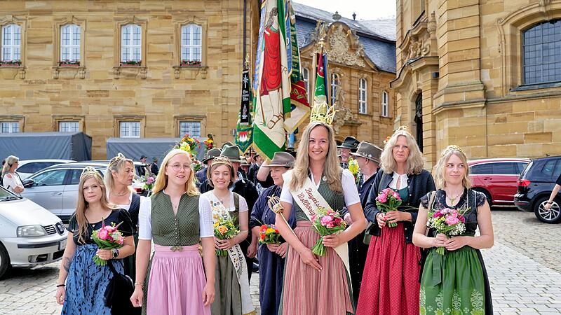 Bayerischen Wollk&ouml;nigin Franziska II.  in Vierzehnheiligen gek&uuml;rtBayerischen Wollk&ouml;nigin Franziska II.  in Vierzehnheiligen gek&uuml;rt