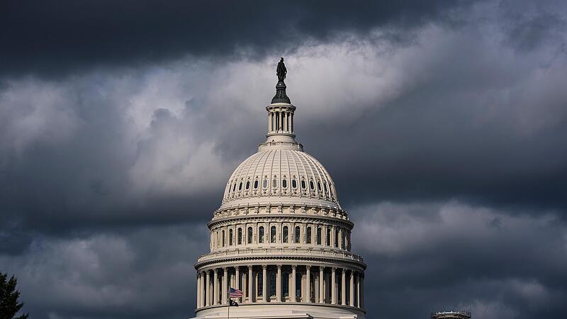 Der Himmel &uuml;ber dem Kapitol in Washington ist verdunkelt. Der Krieg gegen den Iran hat Trump, Houdini der Politik, als Kleindarsteller entlarvt. Seiner m&auml;chtigen Armee gelang es nicht, das Mullah-Regime zu fesseln.