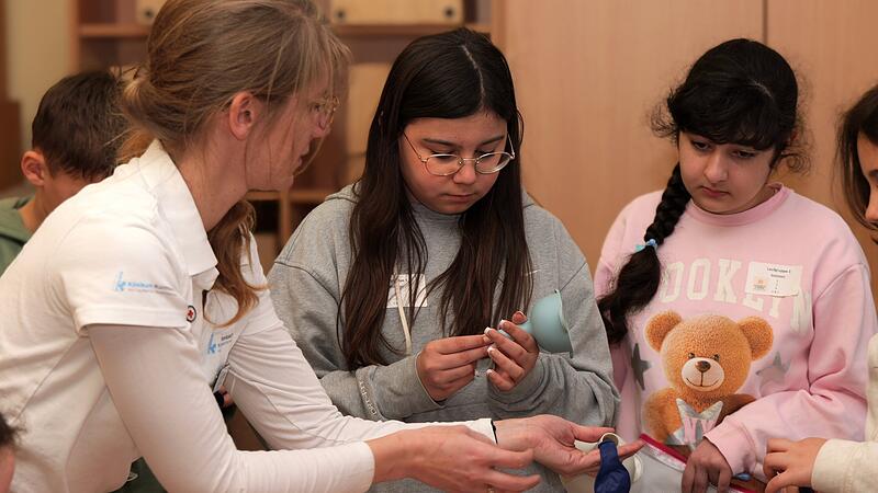 An der Station des Klinikums Kulmbach geht es um Gesundheit und Wohlergehen - ein gesundes Leben f&uuml;r alle Menschen jeden Alters gew&auml;hrleisten und ihr Wohlergehen f&ouml;rdern.