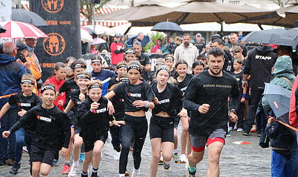 "Drei, zwei, eins - go!" Die Startschüsse für das Kids Spartan Race sind bereits am Freitagnachmittag gefallen. "Drei, zwei, eins - go!" Die Startschüsse für das Kids Spartan Race sind bereits am Freitagnachmittag gefallen.