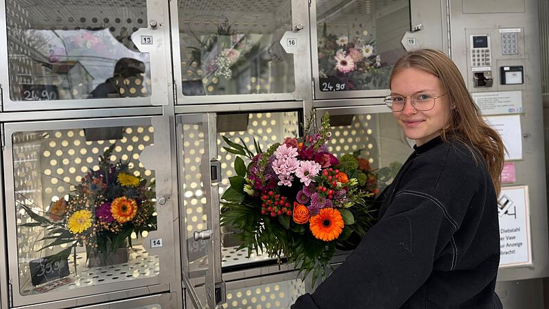 Vor etwa zweieinhalb Jahren schaffte die Gärtnerei Betz Forchheims ersten Blumenautomaten anForchheim & Fränkische Schweiz Vor etwa zweieinhalb Jahren schaffte die Gärtnerei Betz Forchheims ersten Blumenautomaten an.