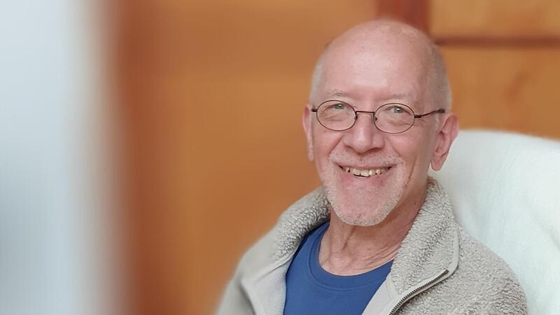 Jan Fitzner, Arzt im Ruhestand, tritt f&uuml;r mehr Besonnenheit und weniger Zwang zu Optimierung und Aktivit&auml;t ein.