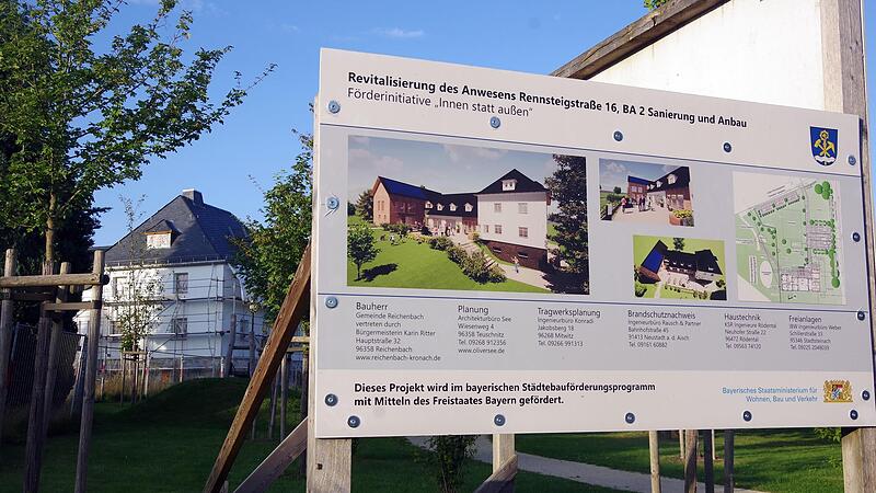 Die Revitalisierung des Anwesens Rennsteigstra&szlig;e 16 wird die Gemeinde auch in diesem Jahr besch&auml;ftigen.