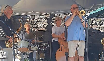 Auf der Trimburg wurde wieder gejazzt.