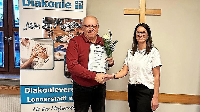 Herbert Stark und Vorsitzende Silke Raber.