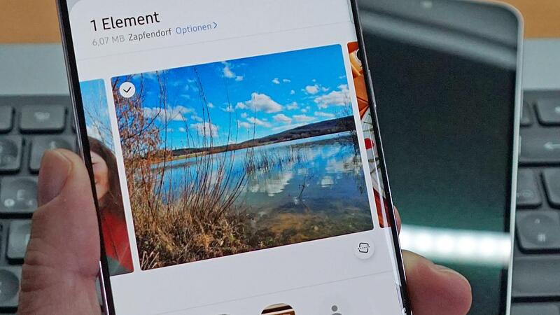 So sieht der Teilen-Bildschirm auf einem Android-Smartphone aus. Unten links kann dann „Quick Share“ ausgewählt werden. So sieht der Teilen-Bildschirm auf einem Android-Smartphone aus. Unten links kann dann „Quick Share“ ausgewählt werden.