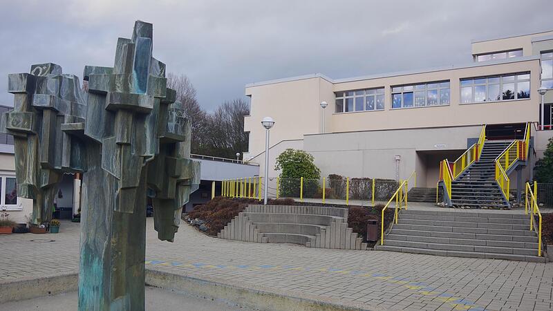 An der Grundschule wird die Schulk&uuml;che zum Hort-Bistro umgebaut.