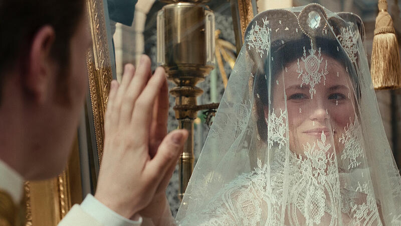 Devrim Lingnau alias Elisabeth von Österreich-Ungarn: Netflix "Die Kaiserin" endet mit Staffel 3 Devrim Lingnau alias Elisabeth von Österreich-Ungarn: Netflix "Die Kaiserin" endet mit Staffel 3
