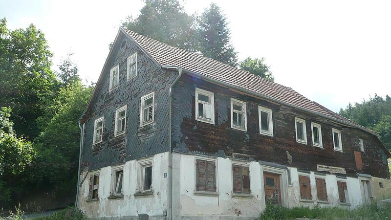 Denkmal „Am Grünen Tal“10 in Mitwitz: das „Zapfenhaus“ birgt Seltenes im Inneren. Das kann man sich online anschauen unter synagoge-kronach.de/3d-Rundgang/. Denkmal „Am Grünen Tal“10 in Mitwitz: das „Zapfenhaus“ birgt Seltenes im Inneren. Das kann man sich online anschauen unter synagoge-kronach.de/3d-Rundgang/.