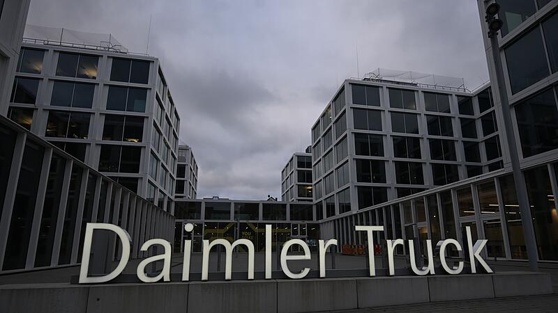 Daimler Truck Holding AG
