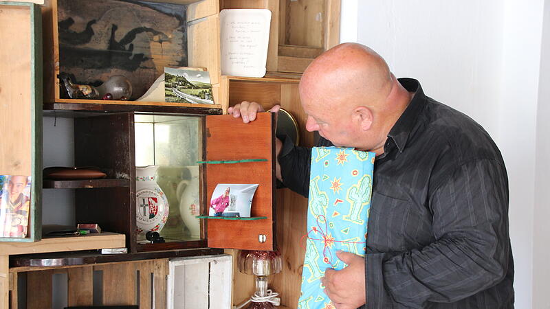 22 Wunder hat Marc Haselbach in seiner Wunderkammer in Hammelburg schon ausgestellt.